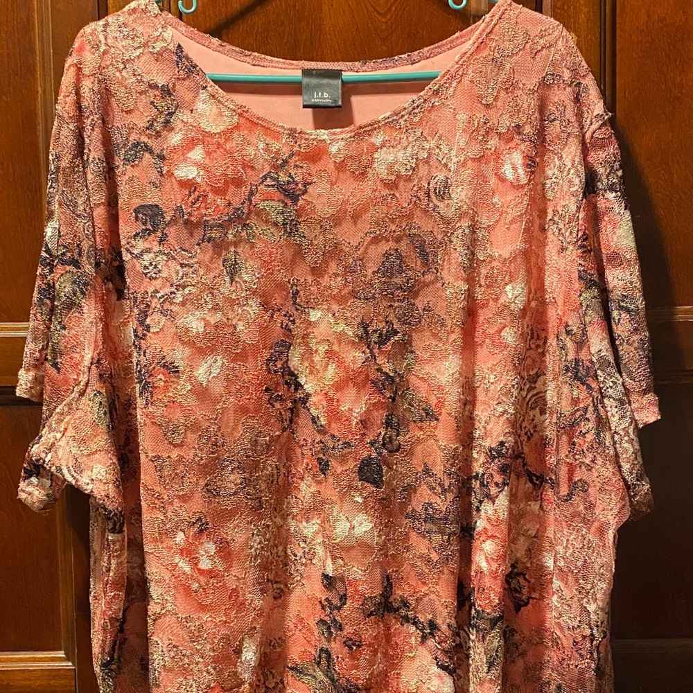 Women's pink and black vintage Floral short sleeve lace top